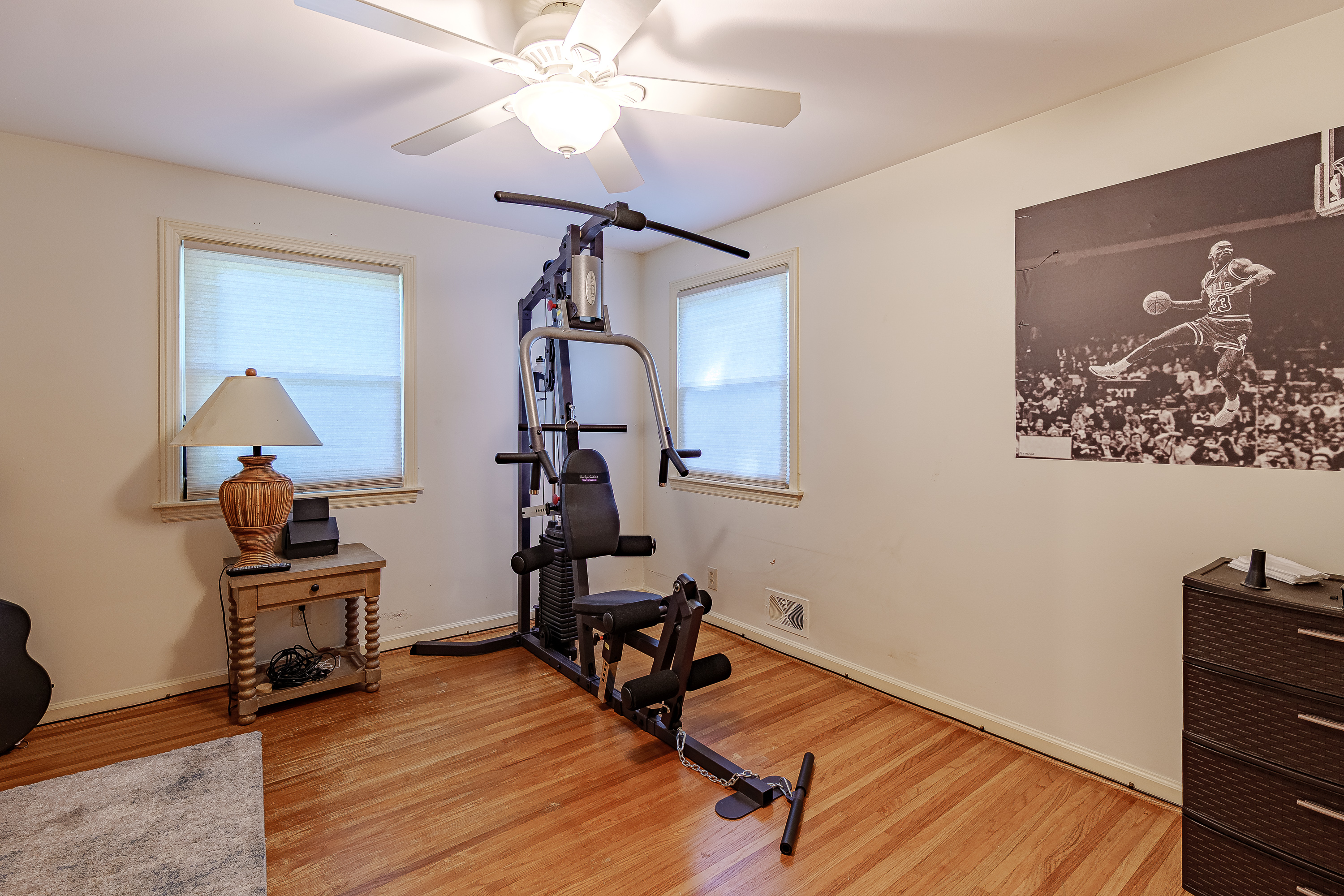 Additional residence and barn photograph 35